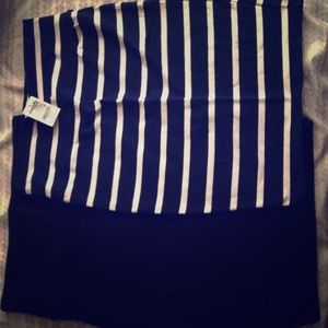 Long pencil skirts. Bundle. Black -navy/white.