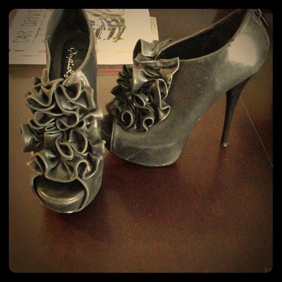 Black ruffle booties