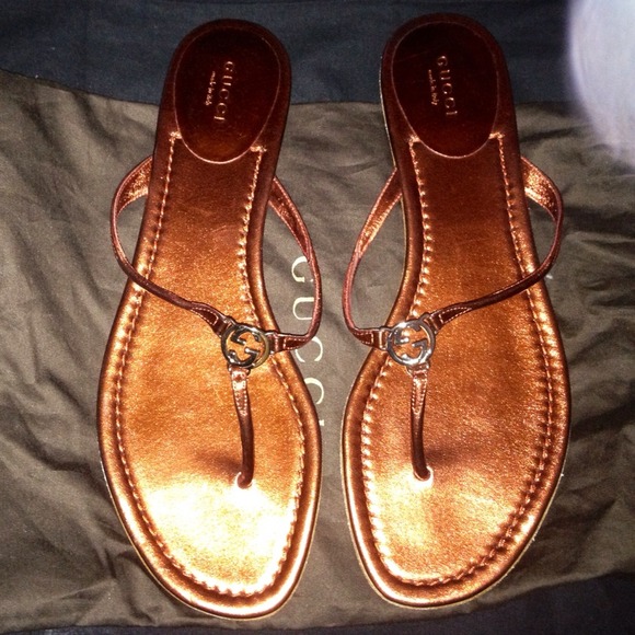 Brown Suede Thong Gucci Sandal