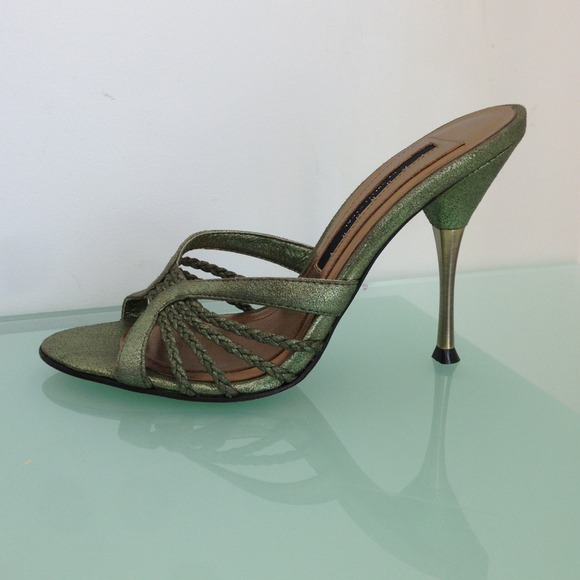 Brand new Laundry Mules made in Italy
