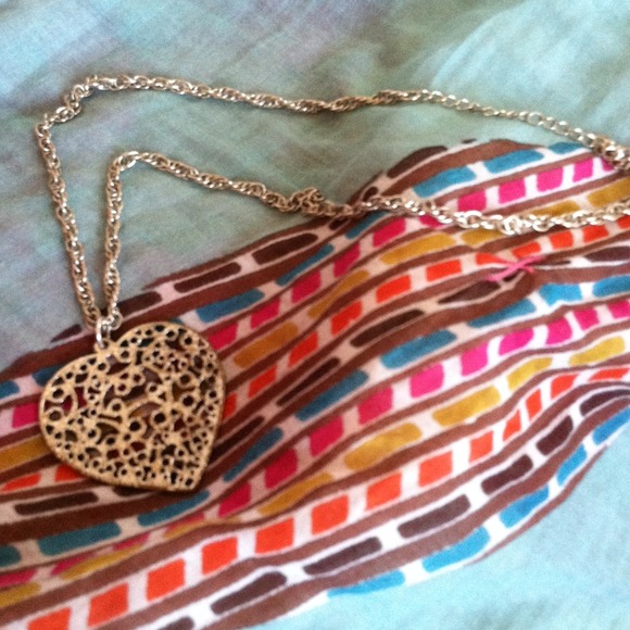 Necklace - Picture 2 of 2