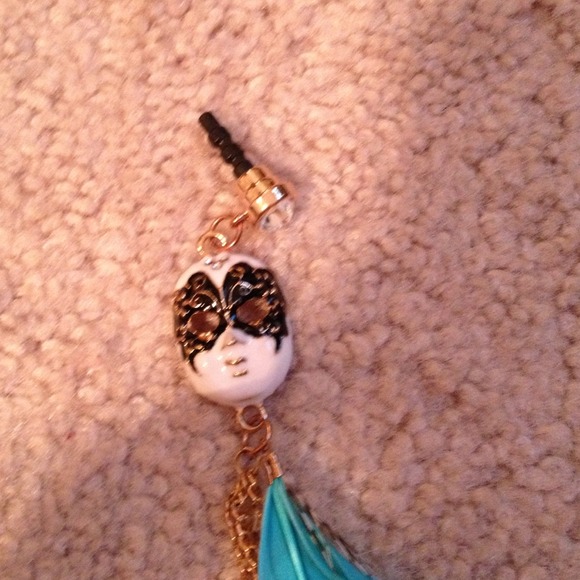 Feather Dust Plug - Picture 3 of 3