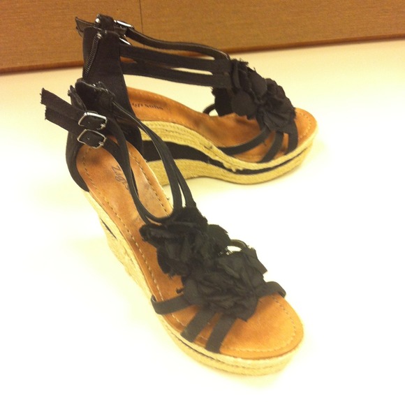 ZigiSoho Boutique Wedge Espadrille Sandals