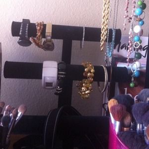 Jewelry holder