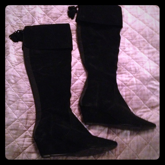 Juicy Couture black suede wedge boots