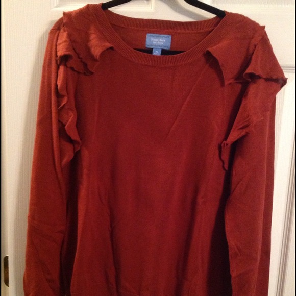 🎀Price reduced🎀 Simply Vera Wang Ruffle sweater
