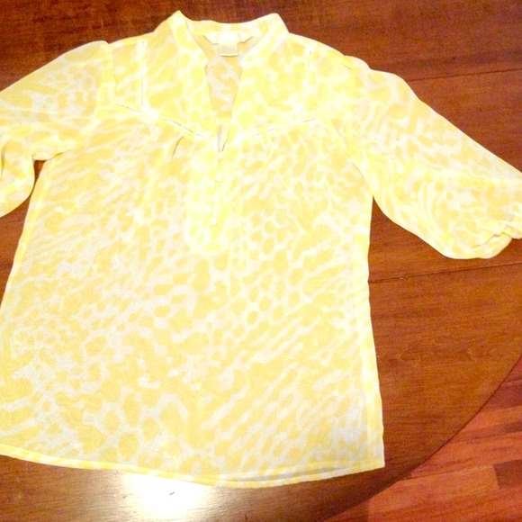 💋Sold 🚫 Sheer bright yellow cheetah print top.