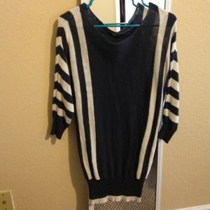 H&M long sweater size small