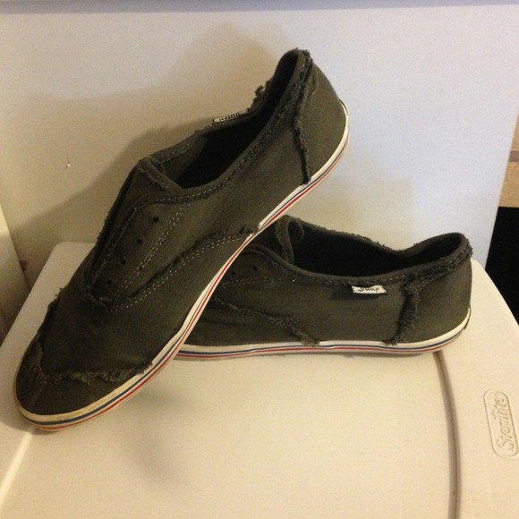 Juicy Couture tennis shoes
