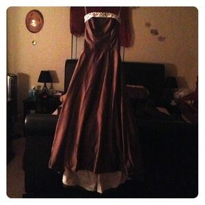 Alfred angelo dress. Size 6 . Brown with white