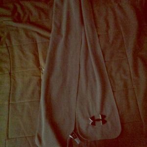 Underarmor scarf