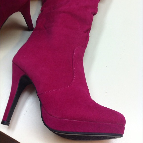 Fushia party boots. Beautiful. - Picture 2 of 3