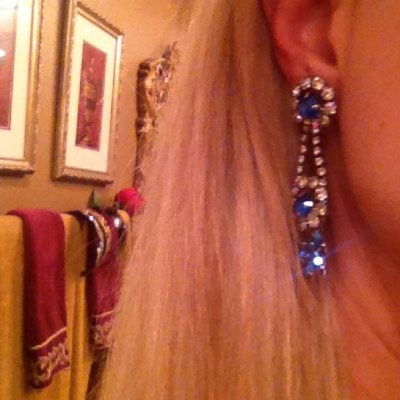 Earings - Picture 4 of 4