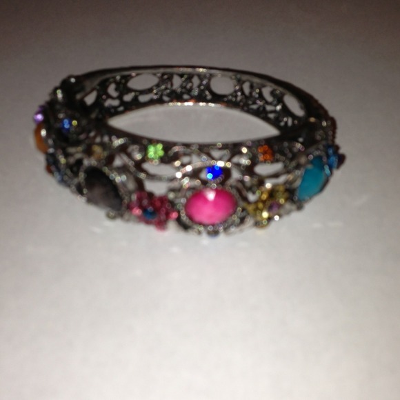COLOR TRENDS BRACELET - Picture 1 of 2