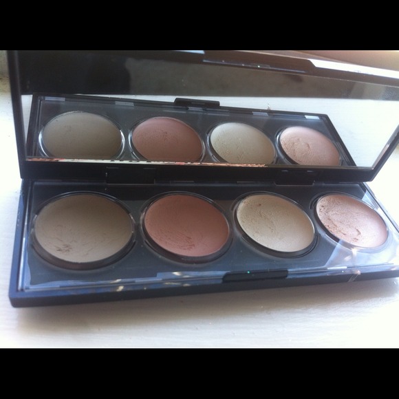 Revlon cream shadows - Picture 2 of 2