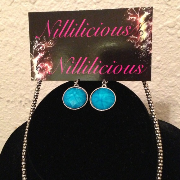 Turquoise Magic Necklace & Earring Set - Picture 2 of 3
