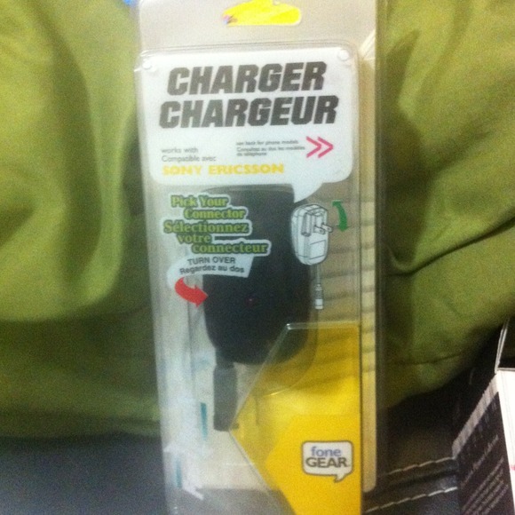 Sonny Ericsson phone charger. Can charge multiple