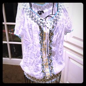 Perfect spring short sleeve shirt.