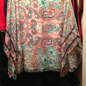 Never worn, PXL top Sheer with layer & black trim