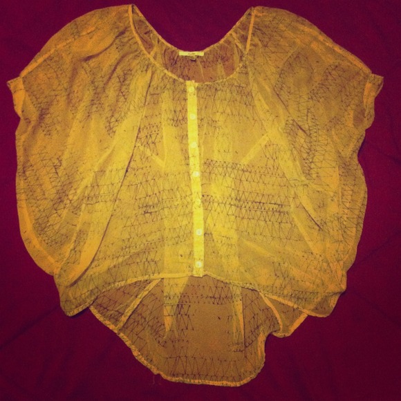 Button butterfly blouse.