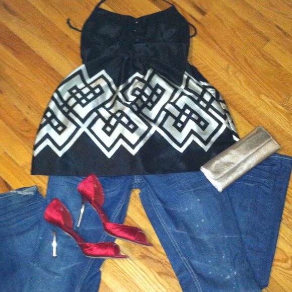 SOLD REDUCED Silk blk & white top