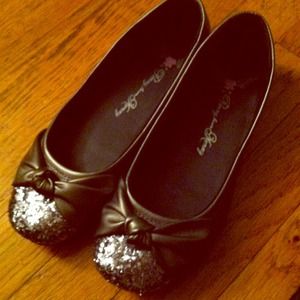 Sparkle toe ballet flats!