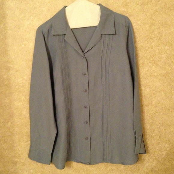 Wedgewood blue classic button front shirt w pleats