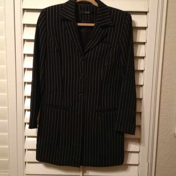 SOLD 👉Familystone1313 *** Never wear long Blazer