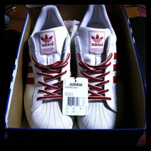 Men's 13 red/white Adidas sneaks!