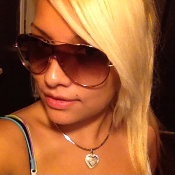 Sunglasses diff.styles!!!make an offer:)lmk