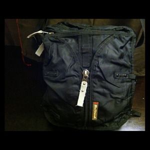 Authentic Ben Sherman messenger bag.