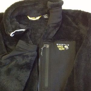 Mountain hard wear jacket