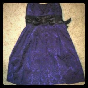 Purple and black strapless Speeckless dress