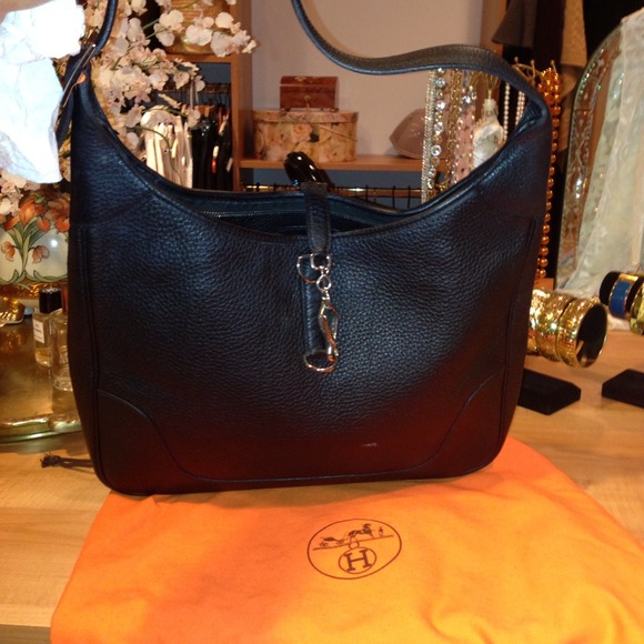 ⛔️SOLD⛔️Chanel, Hermès, Balenciaga, ETC - Picture 3 of 4