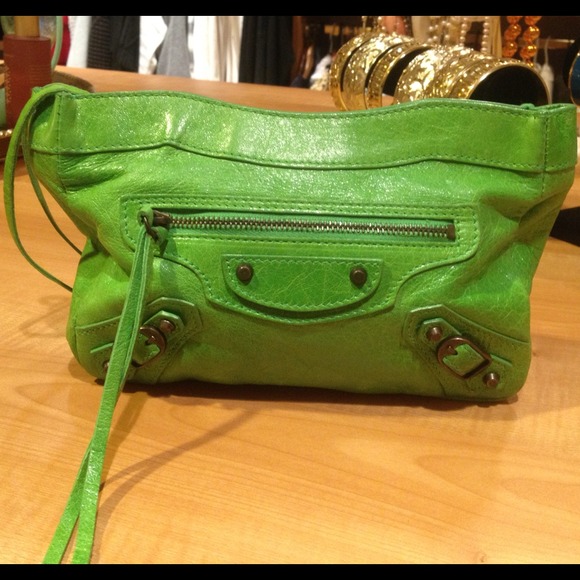 ⛔️SOLD⛔️Chanel, Hermès, Balenciaga, ETC - Picture 4 of 4