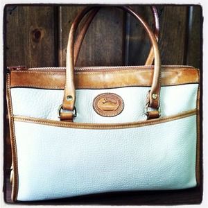 💢Sold💢 Authentic dooney