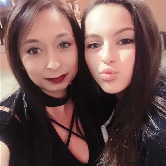 πMeet Ur Seller π - Picture 4 of 4