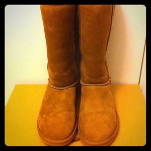 ⚡FLASH SALE⚡UGG Classic Tall Chestnut Boots