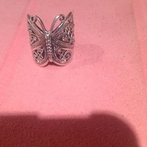 Butterfly ring