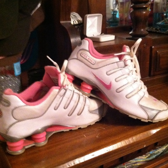 😍Traded😍Women's white with pink