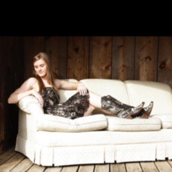 Buckle Dress - Picture 3 of 3