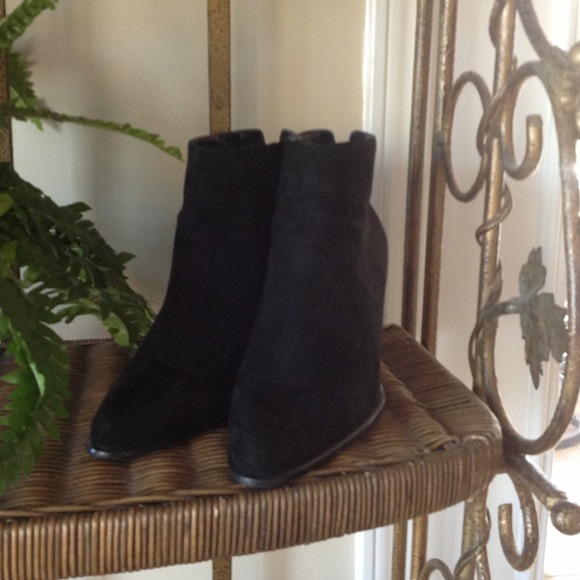 Nine West Suede Bootie