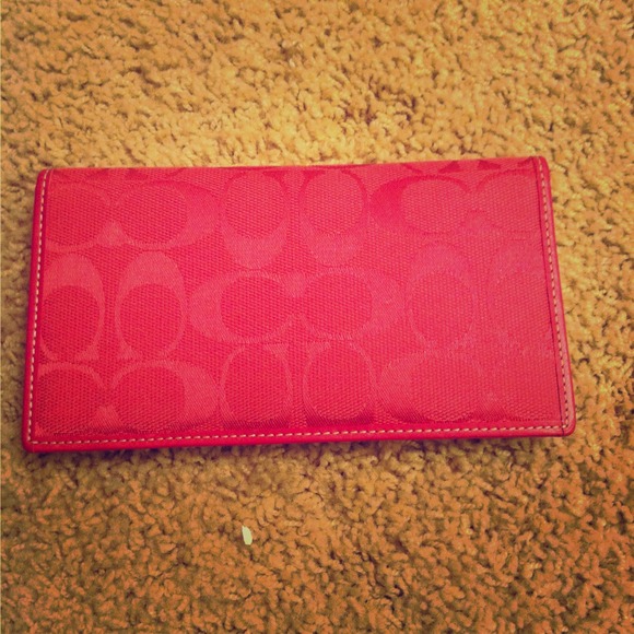 🚫⛔🚫⛔SOLD🚫⛔🚫⛔Pink Coach Checkbook Wallet