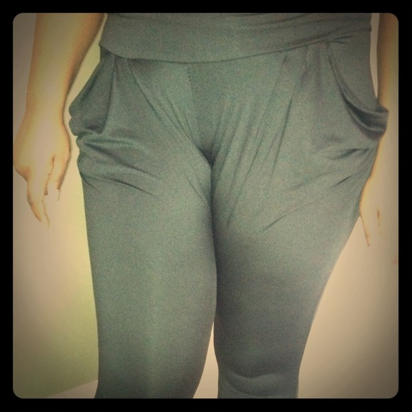 **TRADED** Parachute pants
