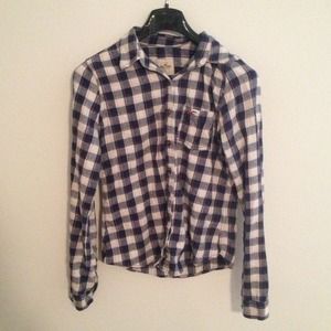 Reserved bundle:Flannel hollister, VS bra
