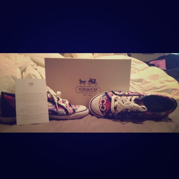 Coach tennis shoes.