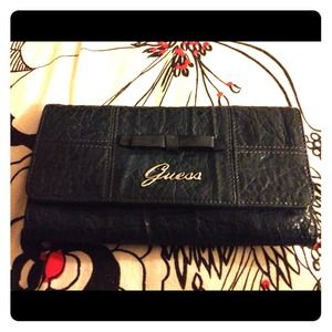 Guess wallet