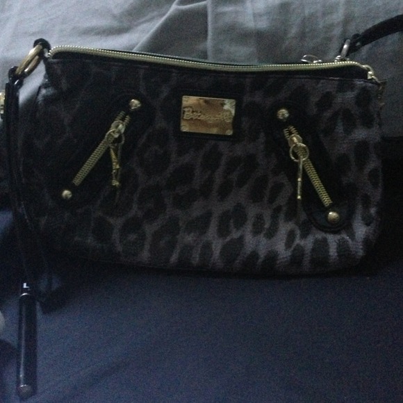 Betseyville large wristlet