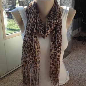 Sold in  bundle Animal print sparkle scarf
