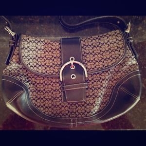 Coach Signature Shoulder Bag